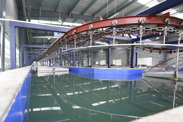 通威三聯(lián)水產(chǎn)交易中心通威魚品質(zhì)提升車間3_副本.jpg