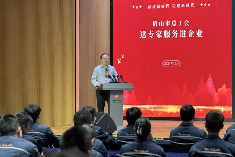 e0f0ae5fc7fced660d1d3a77e47ccac1.jpg e0f0ae5fc7fced660d1d3a77e47ccac1.jpg