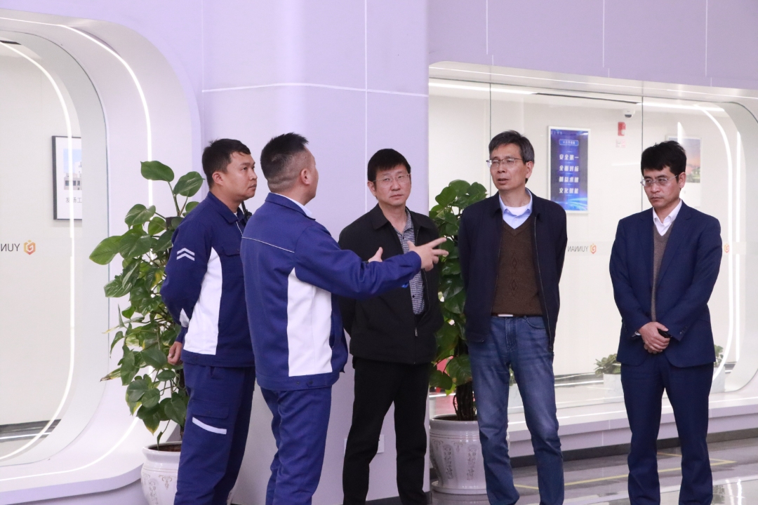 c8d86e354cfb63e01144ba93e4619bb3.jpg c8d86e354cfb63e01144ba93e4619bb3.jpg