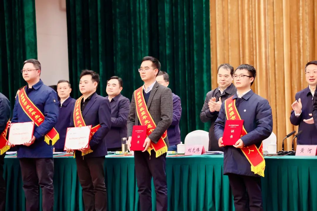 2179eefada32e504187bba519d334622.jpg 2179eefada32e504187bba519d334622.jpg