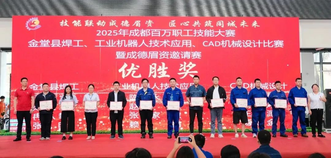 1237511f4c5e8f5788cd29ee733e5d7f.jpg 1237511f4c5e8f5788cd29ee733e5d7f.jpg