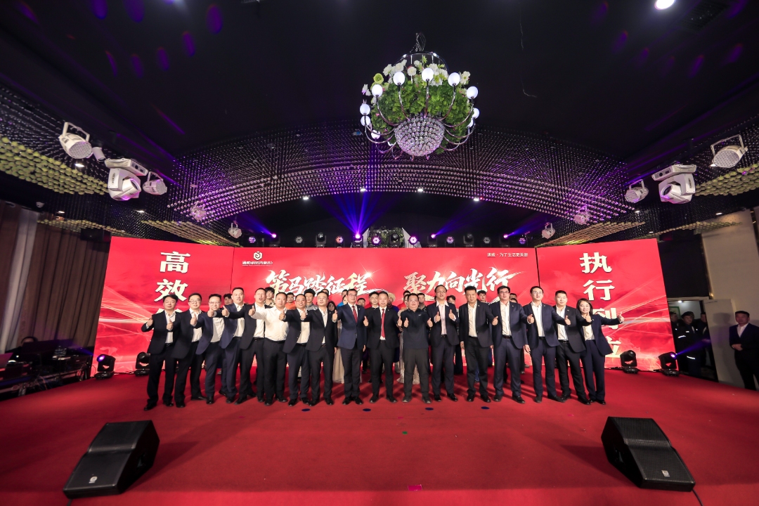 cdc6a3b1526d64e07f37ef1056f48800.jpg cdc6a3b1526d64e07f37ef1056f48800.jpg